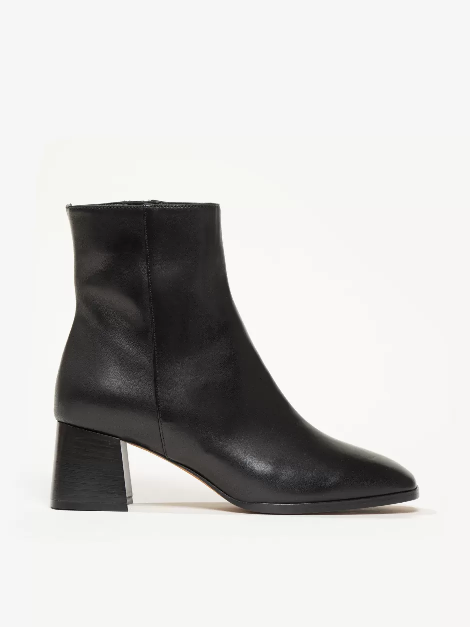 M.Gemi The Cristina Store